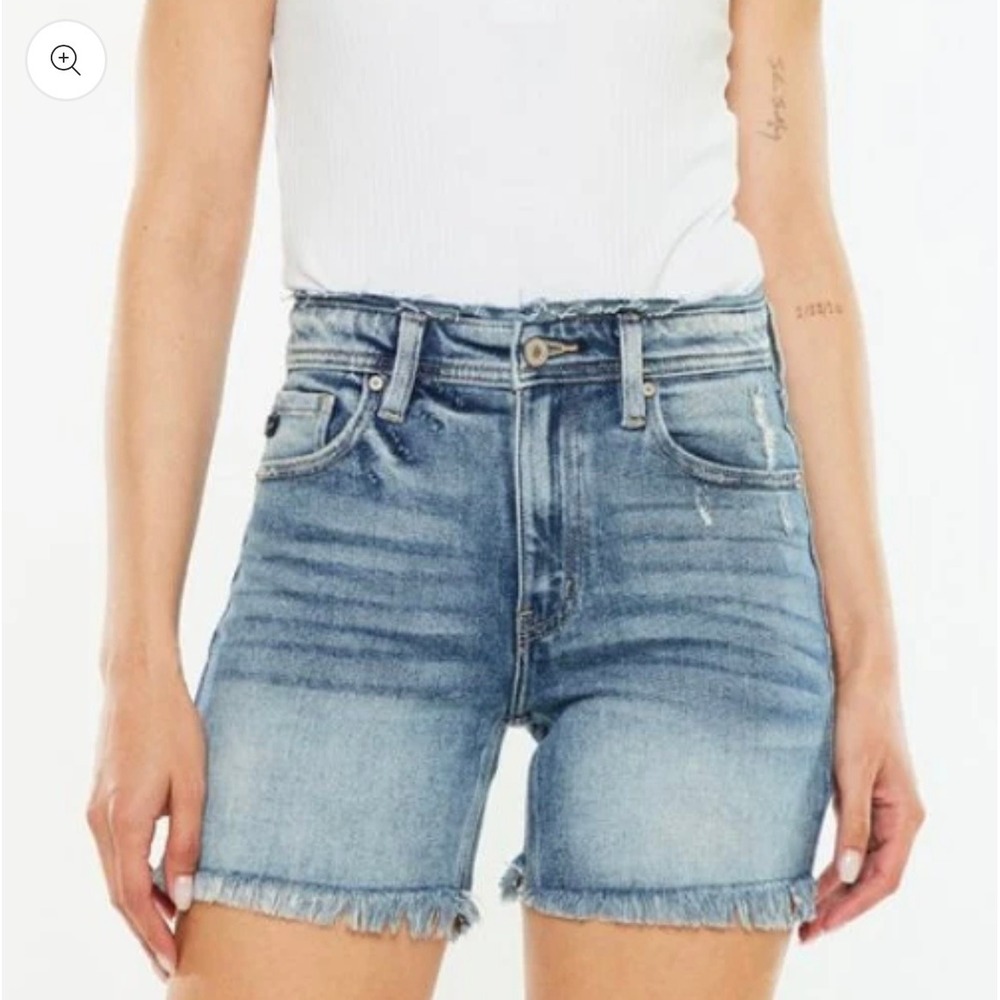 KanCan Womens Denim Shorts Frayed Hem Distressed High Rise Medium‎ Wash